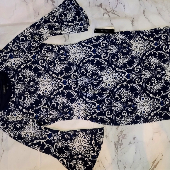 Navy Floral Midi dress - Picture 2 of 4